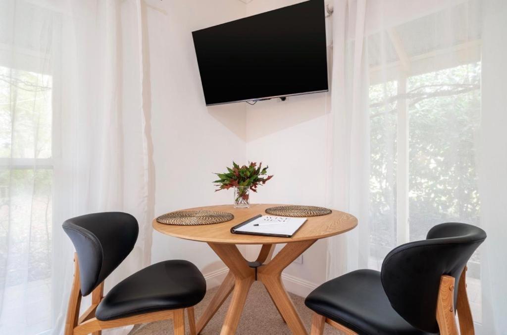 House Guest house *